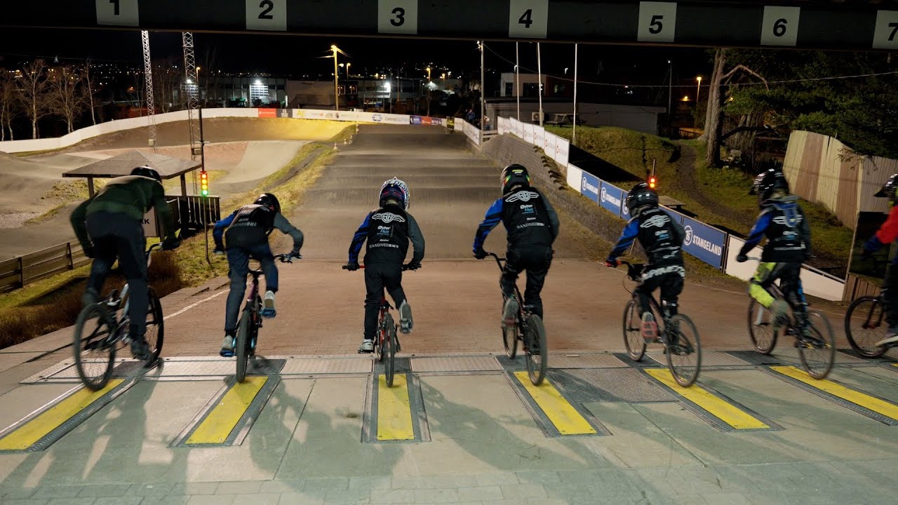 Gult og fint i stedet for brunt og stygt på Sandnes BMX!