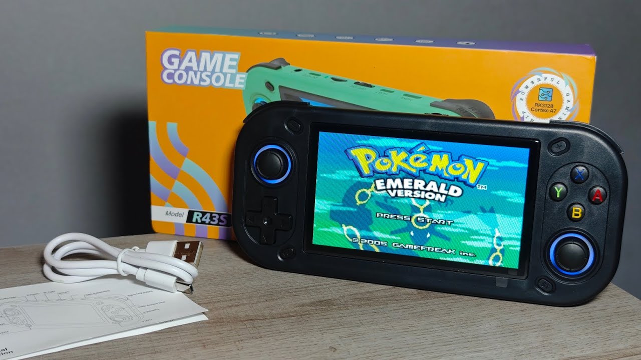 Портативная игровая консоль R43S (обзор)