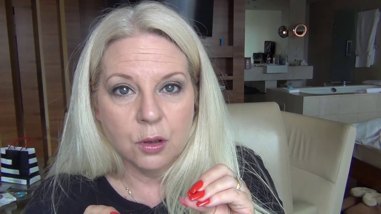 Eyeshadow Tutorial For Mature Women. Your Eyeshadow could be ageing you!