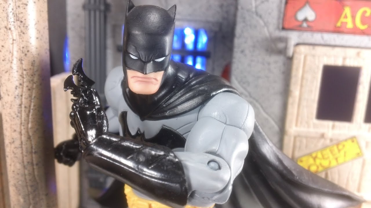 DC Collectibles Designer Series Greg Capullo Batman Action Figure Review