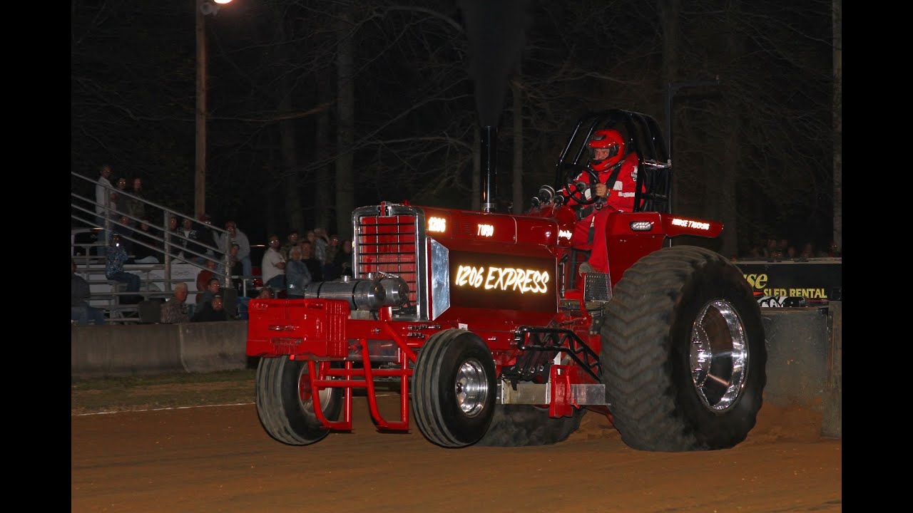 Spectacular Action Truck And Tractor Pull