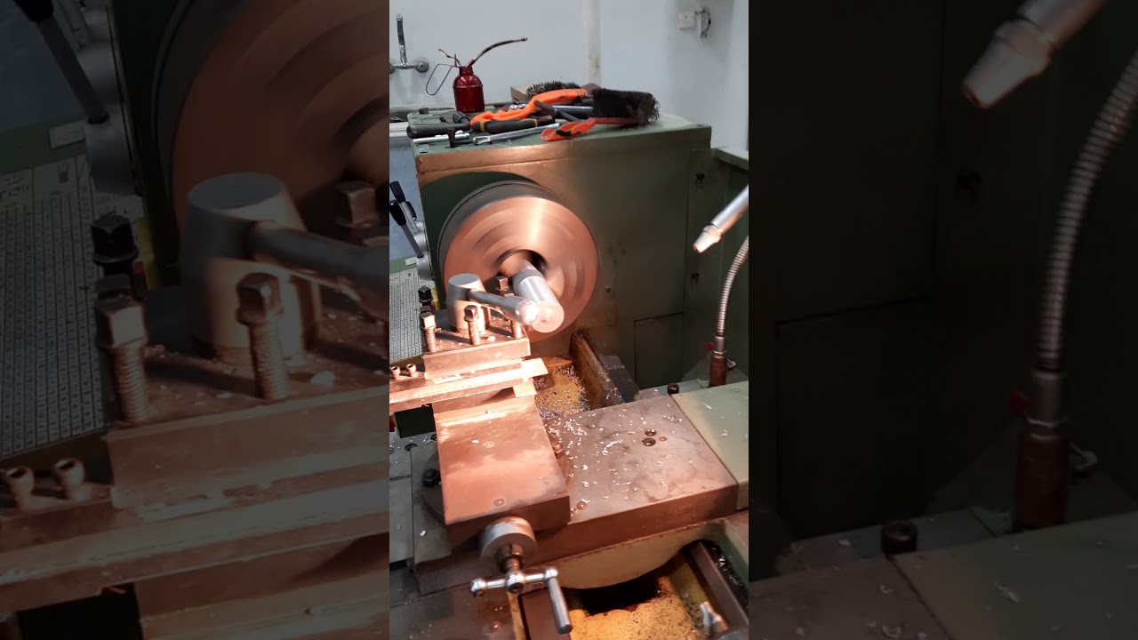 شرح المخرطة (التورنة) Lathe machine Tournage