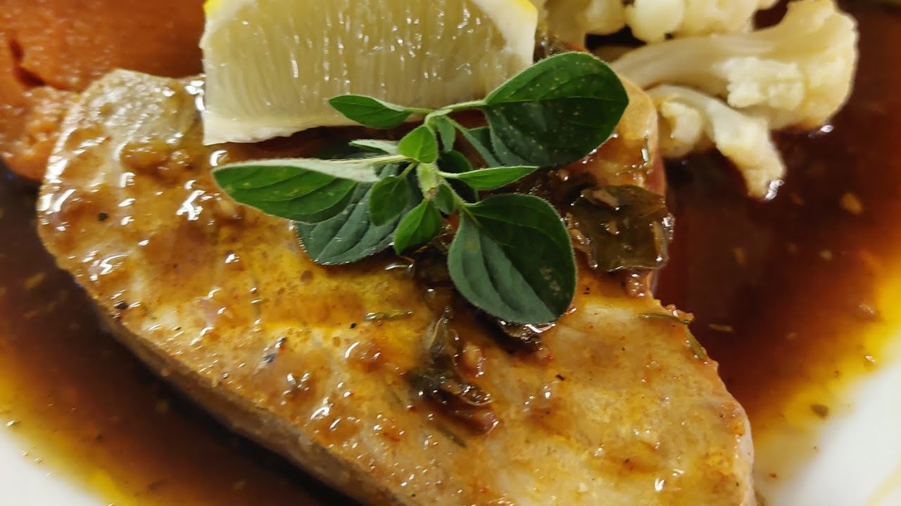 Bifes de atum com molho vilão a moda da Madeira