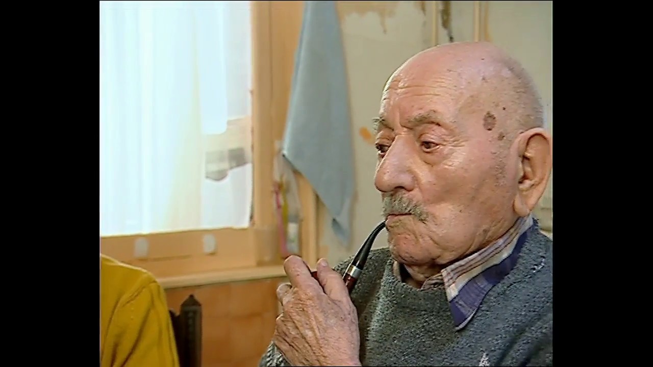Louis De Cazenave, ancien poilus, un des tout dernier. Il témoigna depuis son logement insalubre.
