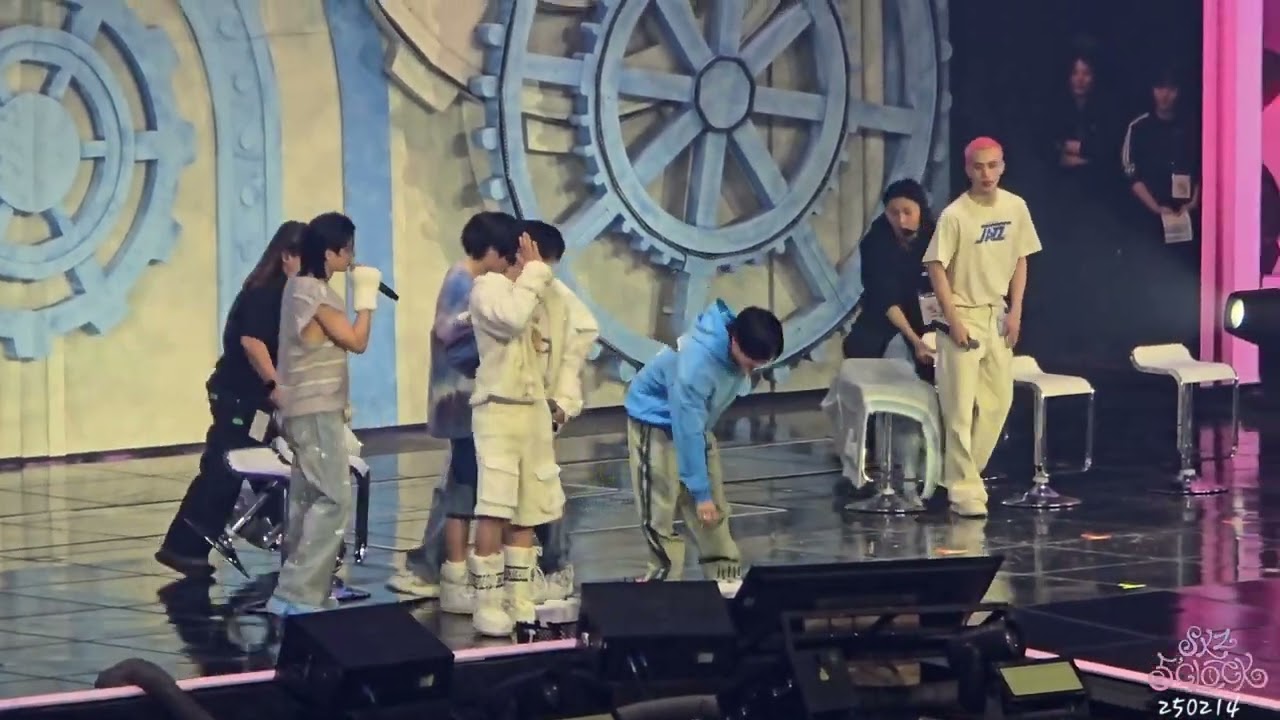 250214 - Voice fairy intro + Game segment 1 | SKZ 5'CLOCK 5th Fanmeeting
