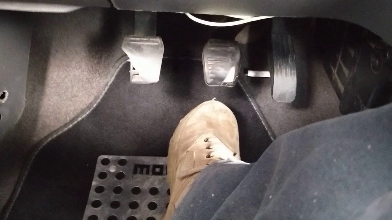 Ford Ikon cambios estéticos  ( interior) .. 1 parte