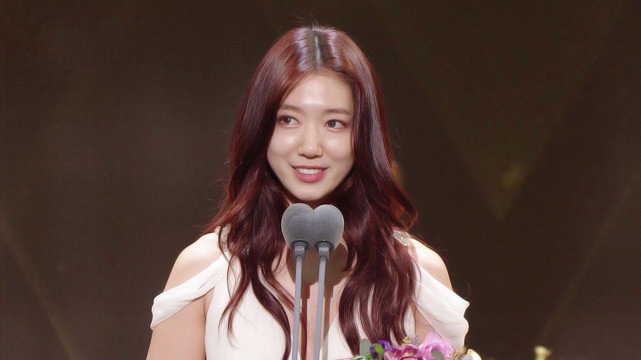Park Shin Hye, 최우수상 박신혜 “겸손하고 낮은 자세의 배우 되겠다” @2016 SAF 연기대상 2부 20161231