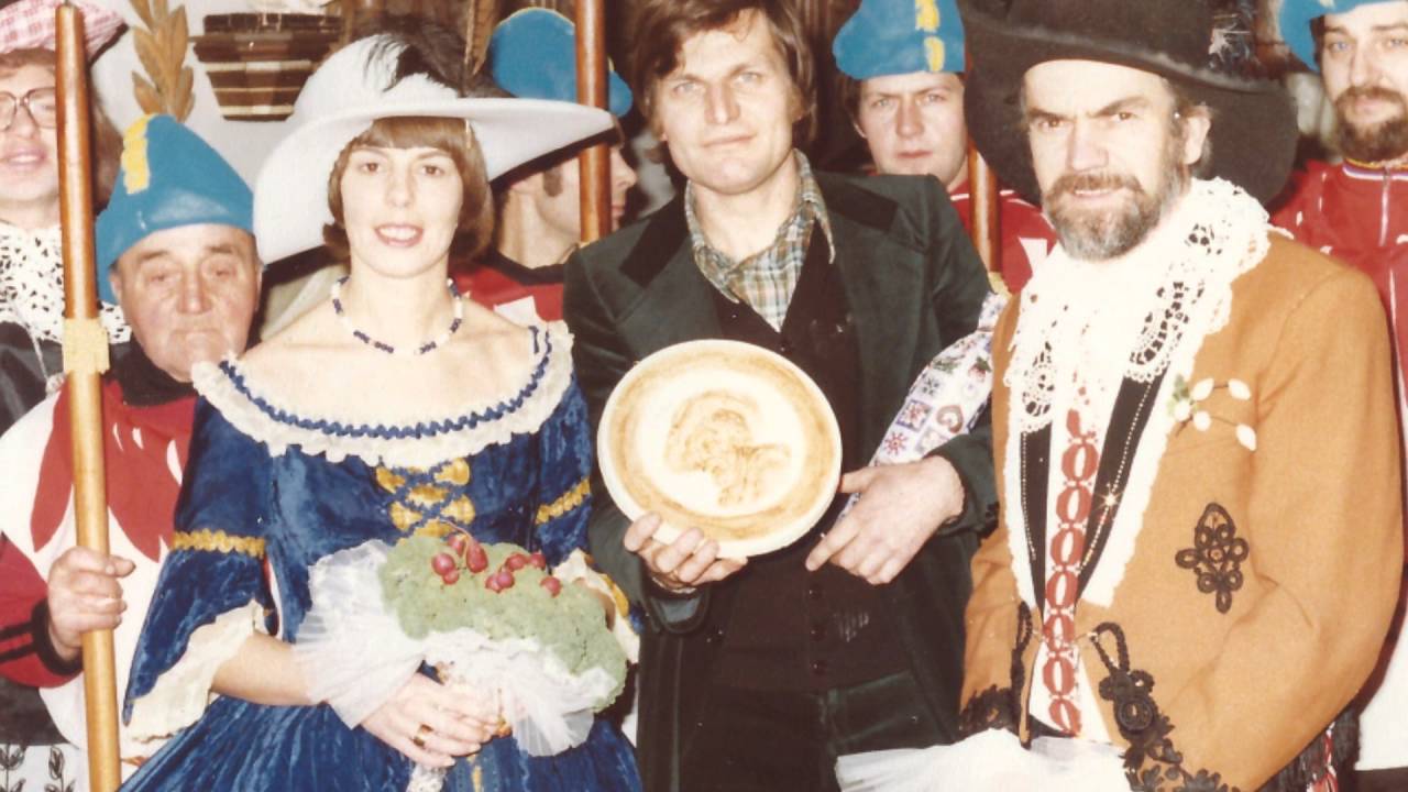 Carnaval Essen '77 -78:  Buitengebeuren Den Heikant