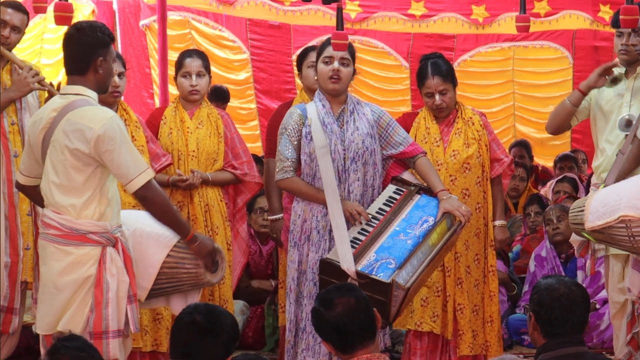 আহা হৃদয় শীতল হয়ে গেল এই মধুর কৃষ্ণ নাম শ্রবণ করে, শ্যামা পূজা সম্প্রদায়। 