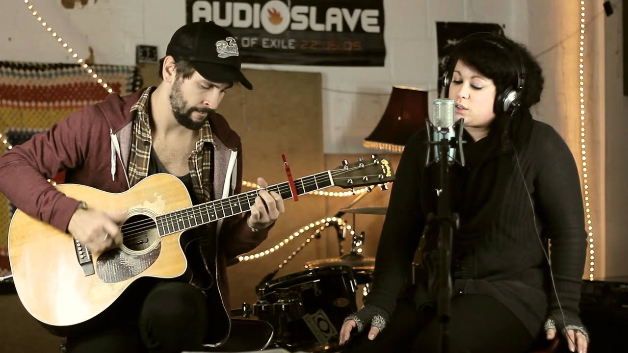 Bette Davis Eyes | acoustic cover by Julz Di Sisto / Nathan Wheldon