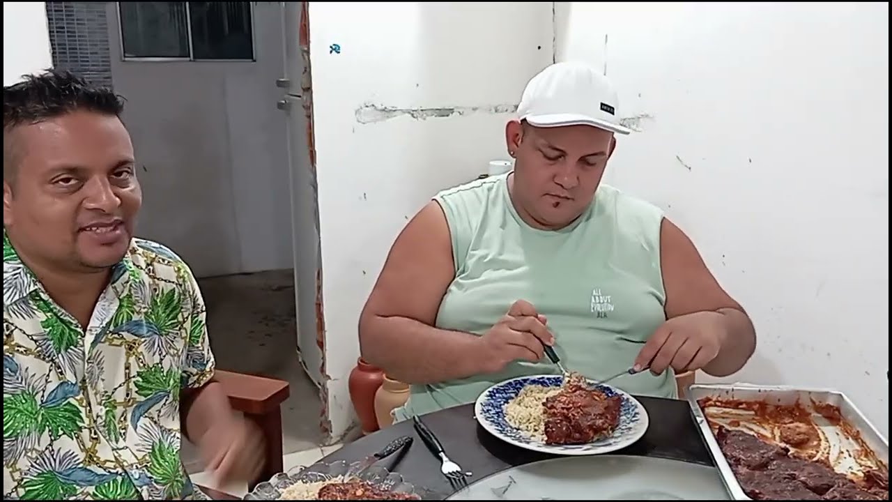 COMIDA SIMPLES /   PARMEGIANA DE FRANGO, ARROZ INTEGRAL 😃 QUEIMOU MAIS FICOU BOM!