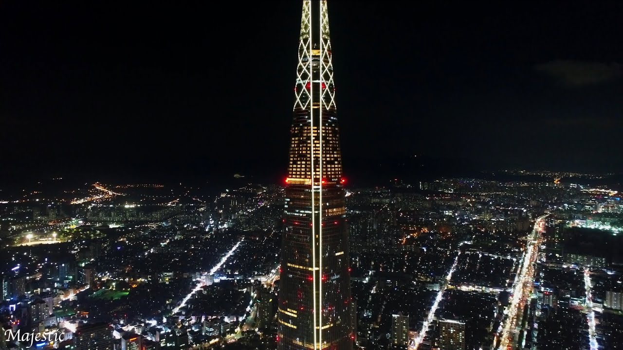 Seoul Lotte Tower Night Drone 4K ©
