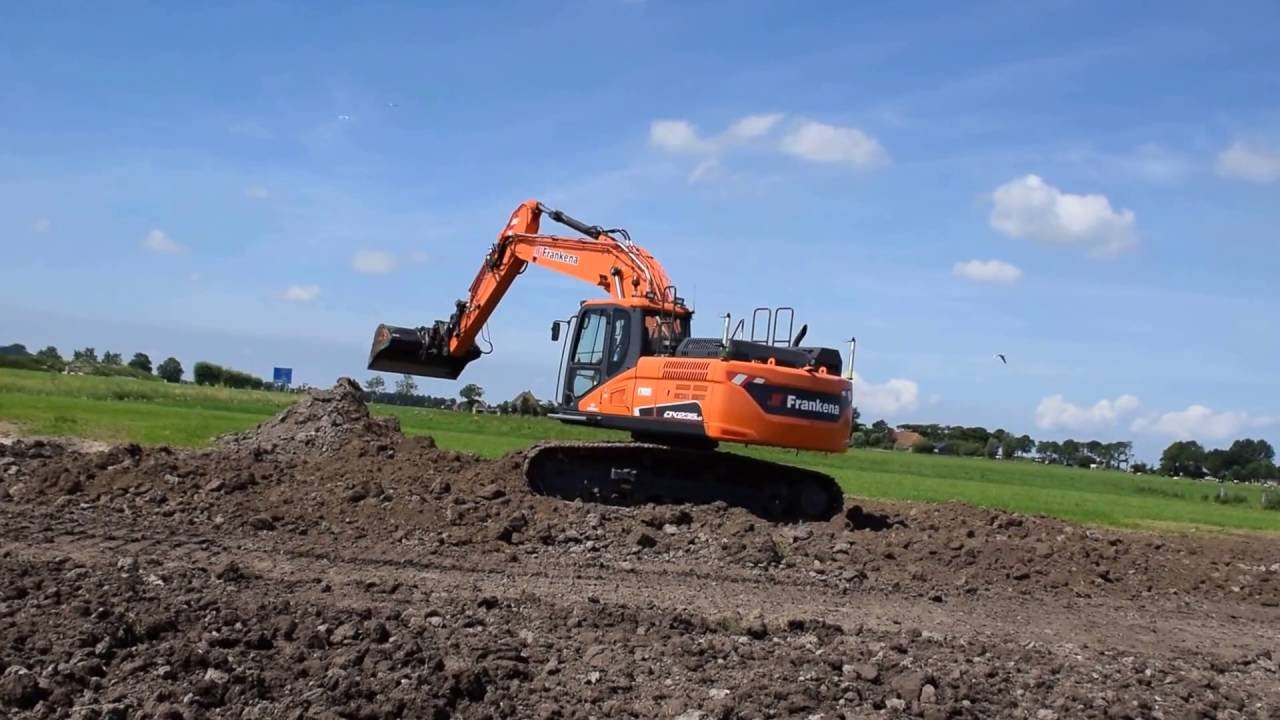 Doosan DX 235LC-5 excavator - Frankena Winsum B.V.