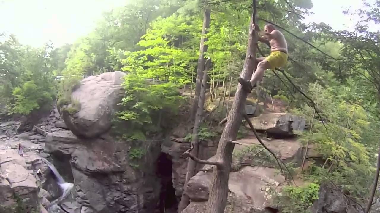Cliff Jumping: Fawns Leap