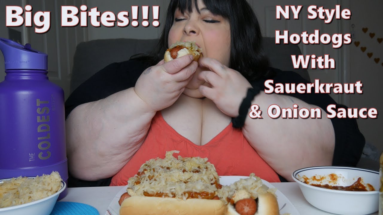 NY Style Hot Dogs with Sauerkraut and Onion Sauce Mukbang