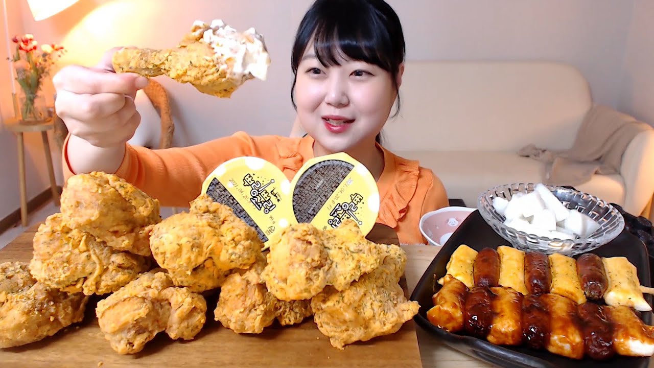 야무지게 뜯어먹는 뿌링클 닭다리 치킨 소떡소떡 뿌링소스 먹방 Boorinkle Chicken Sotteok sotteok Mukbang Eatingsound