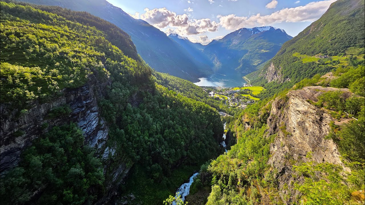 Geirangerfjord - Niesamowita podr&oacute;ż do najpiękniejszego fiordu w Norwegii (Część 1)