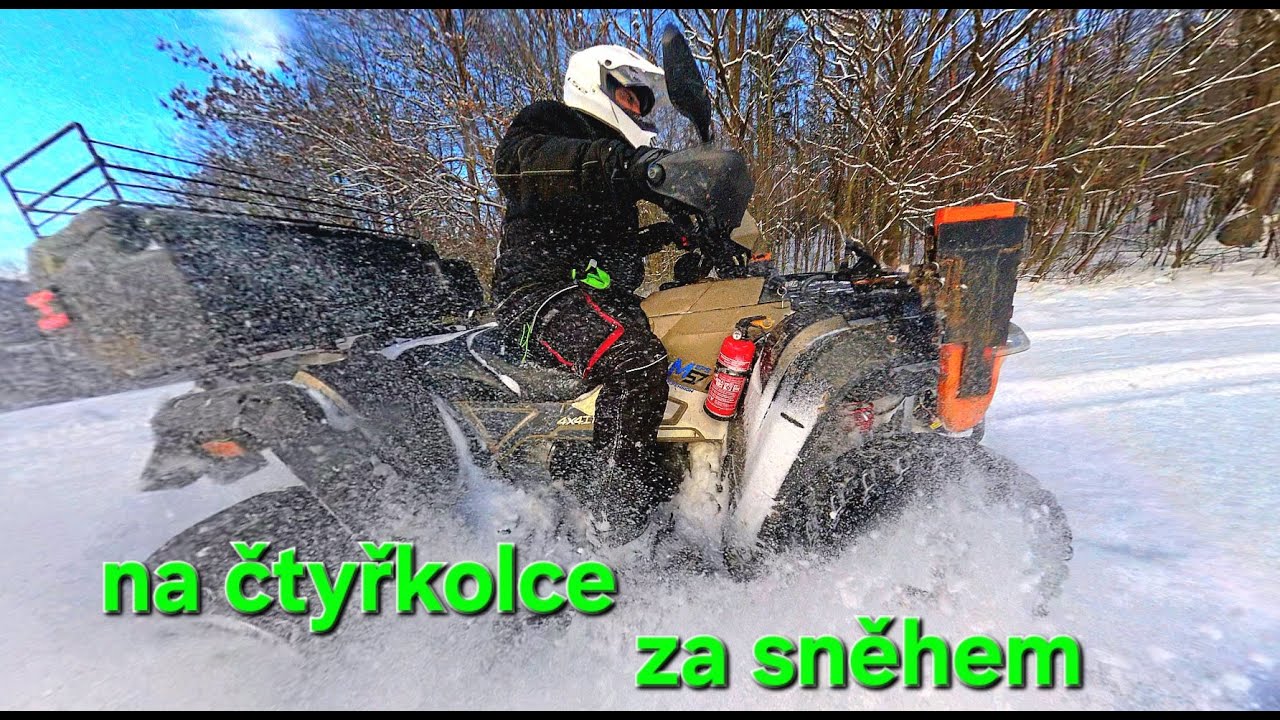 na čtyřkolce za sněhem do lesa a na louky