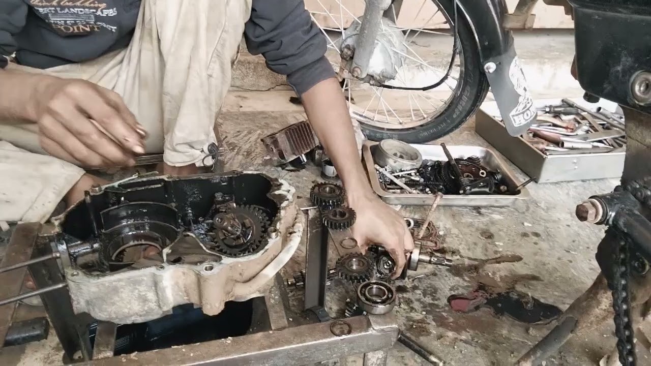 Engine kholte time Saman ki halat kharab