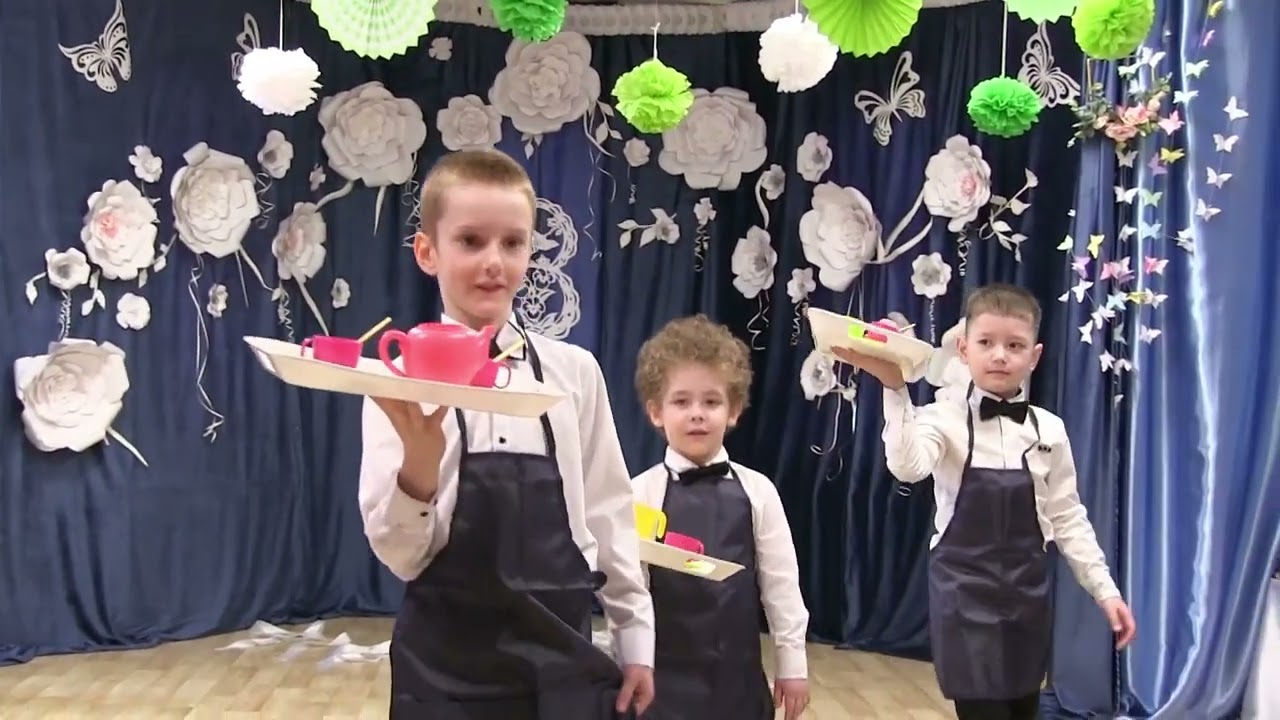Сюрприз от мальчиков для мам. Прогимназия. 8 марта.