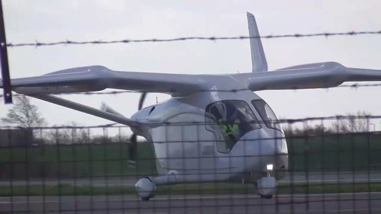 Check out this fully electric plane