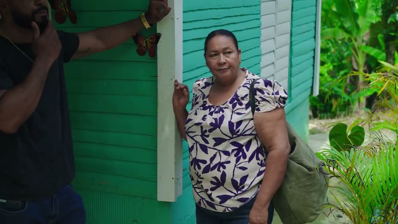 Quiere ayudar su esposo a trabajar, pero él no se deja
