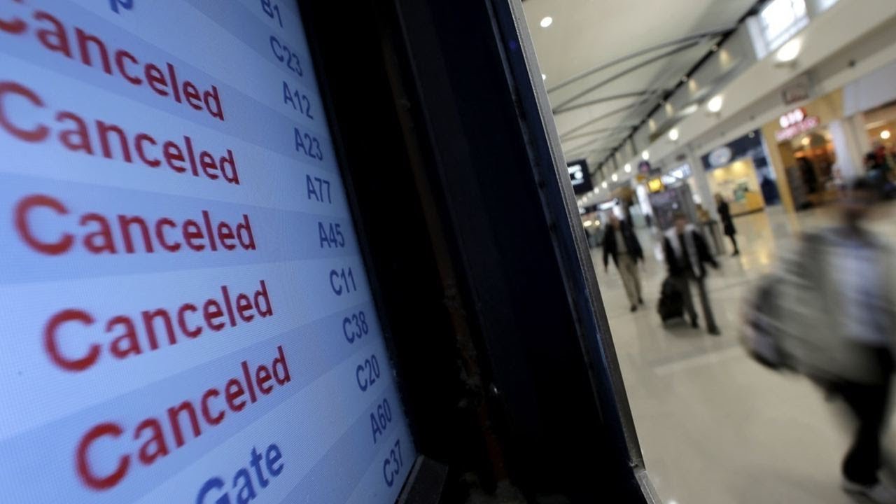 As Many as 15,000 Flights to Be Canceled - Hurricane Sandy