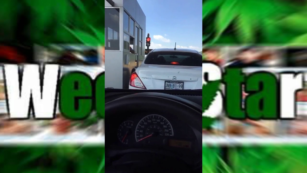 Saltando casetas en la autopista | RiquiStar
