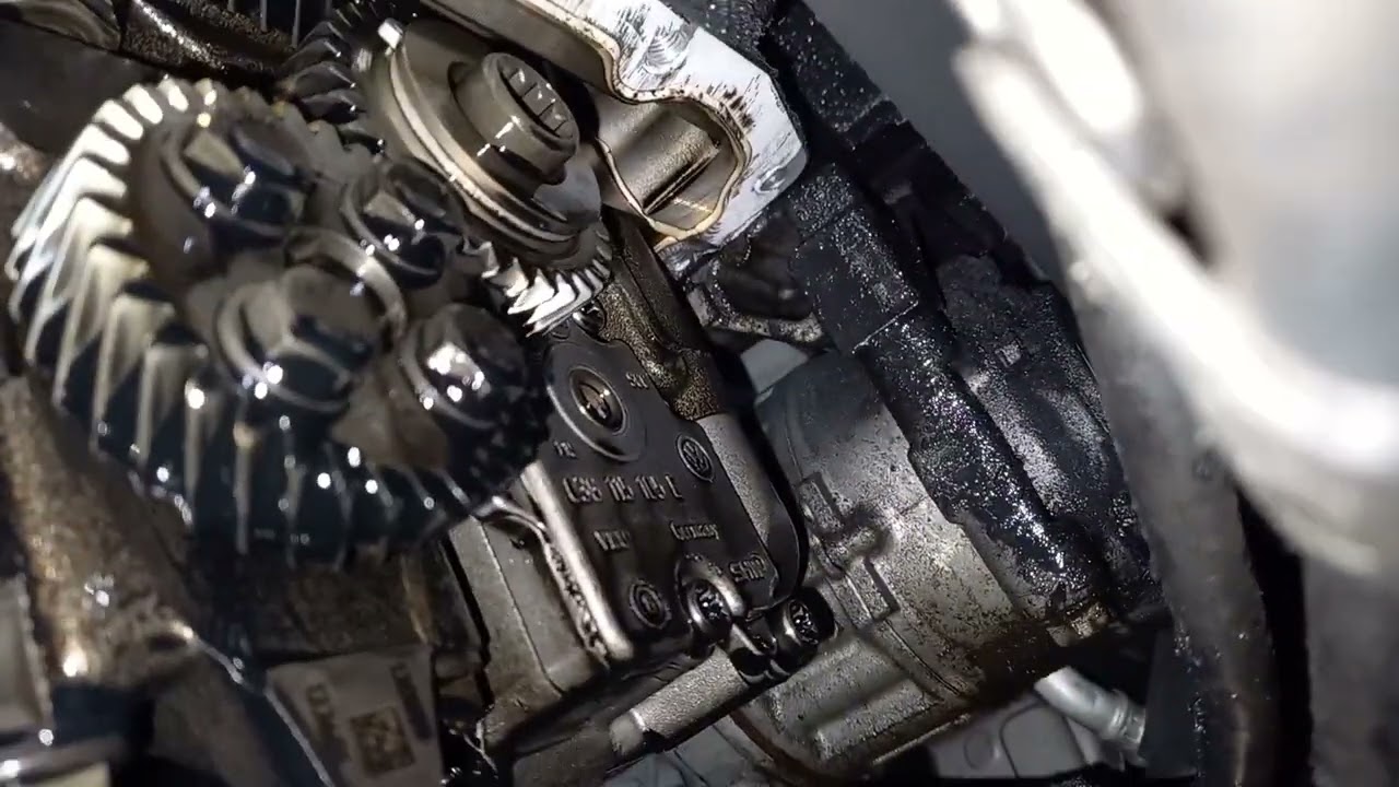 Wymiana zabieraka ołówka napędu pompy oleju Audi Q5 2.0 TDI silnik CAH