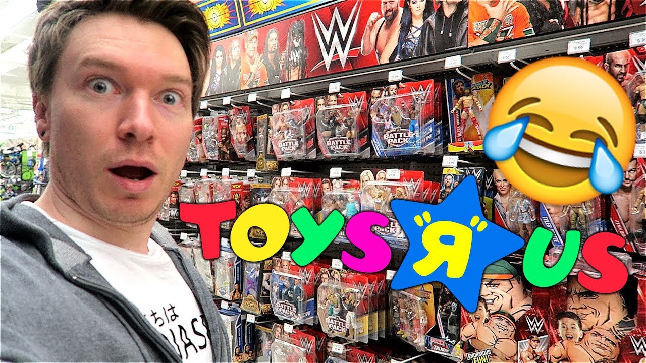 CRAZY WWE HUNT IN TOYS R US !!