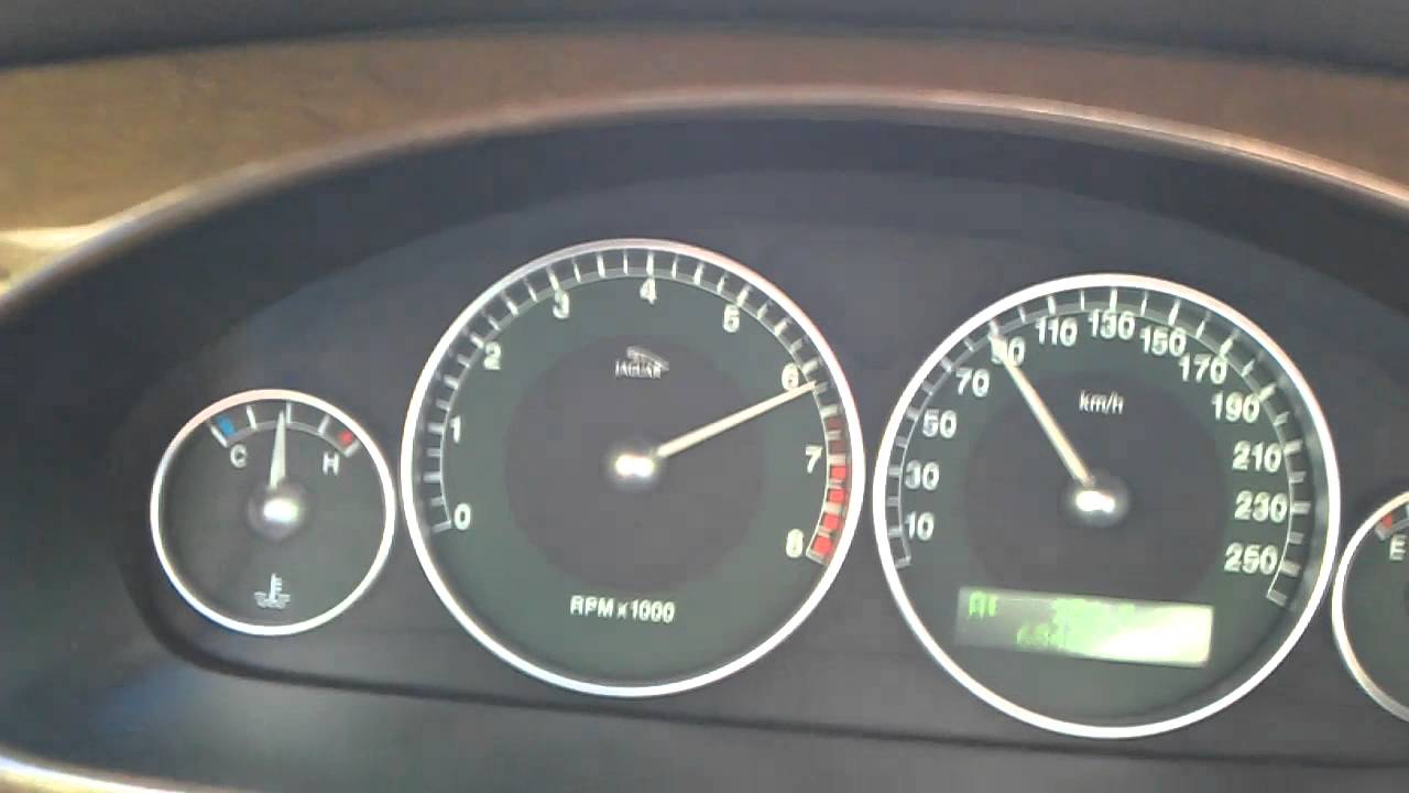 Jaguar X Type 2,5 V6 Automatic 0-100km/h