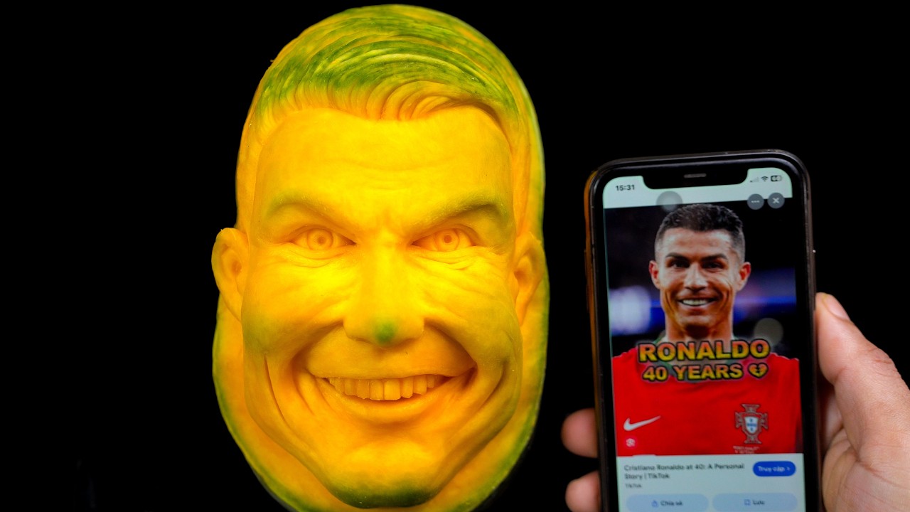 Carving Cristiano Ronaldo From a Pumpkin 🎃| INSANE Ronaldo Pumpkin Carving Art