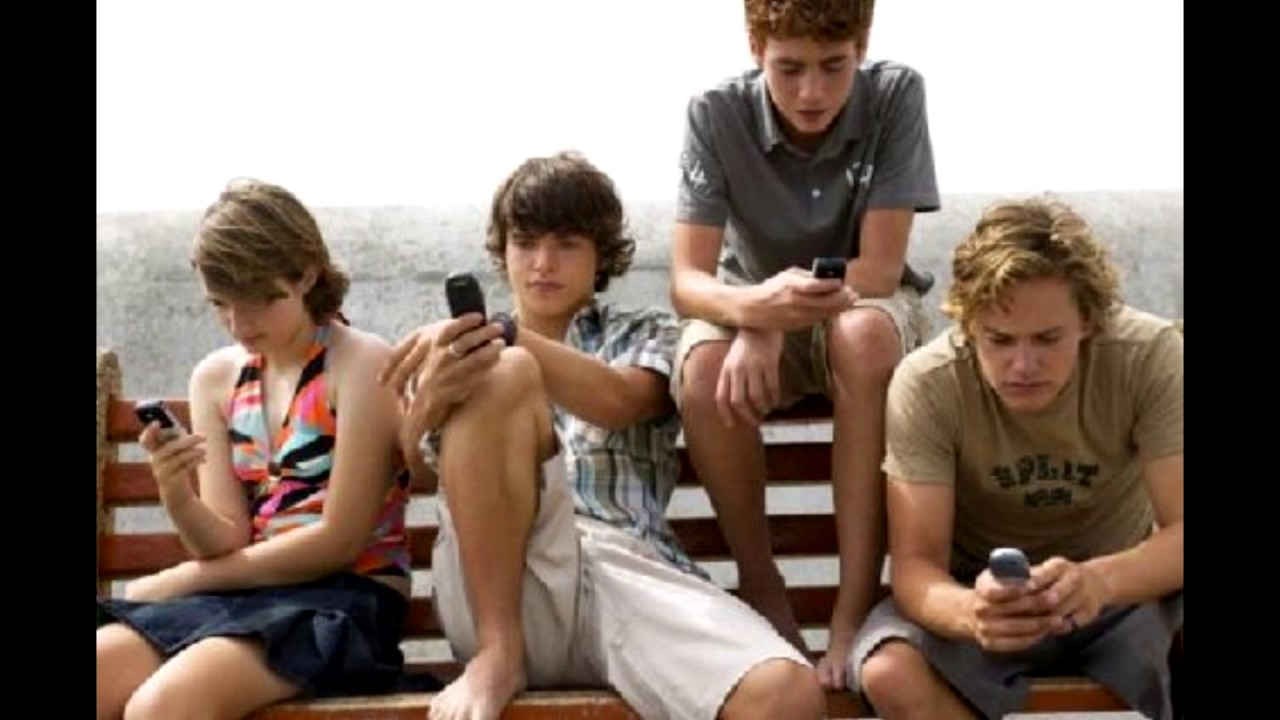 EL USO DE CELULARES | Grado 11