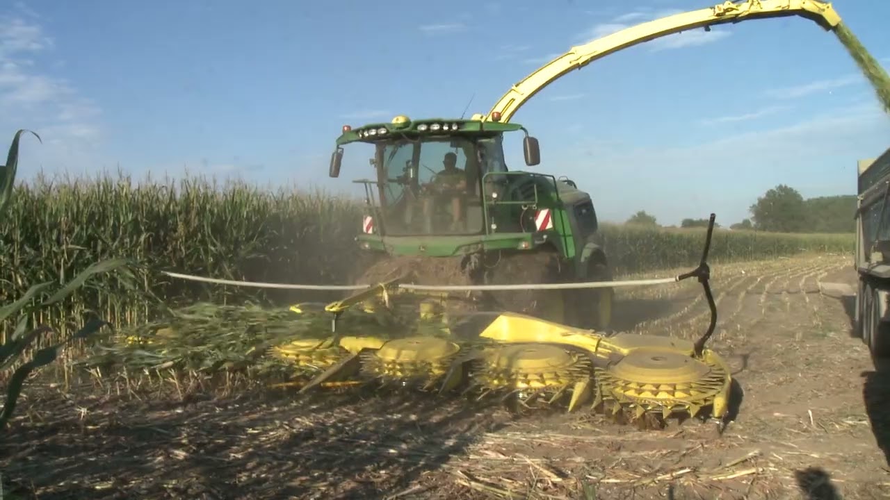 John Deere 9000i in versione 12 file a mais
