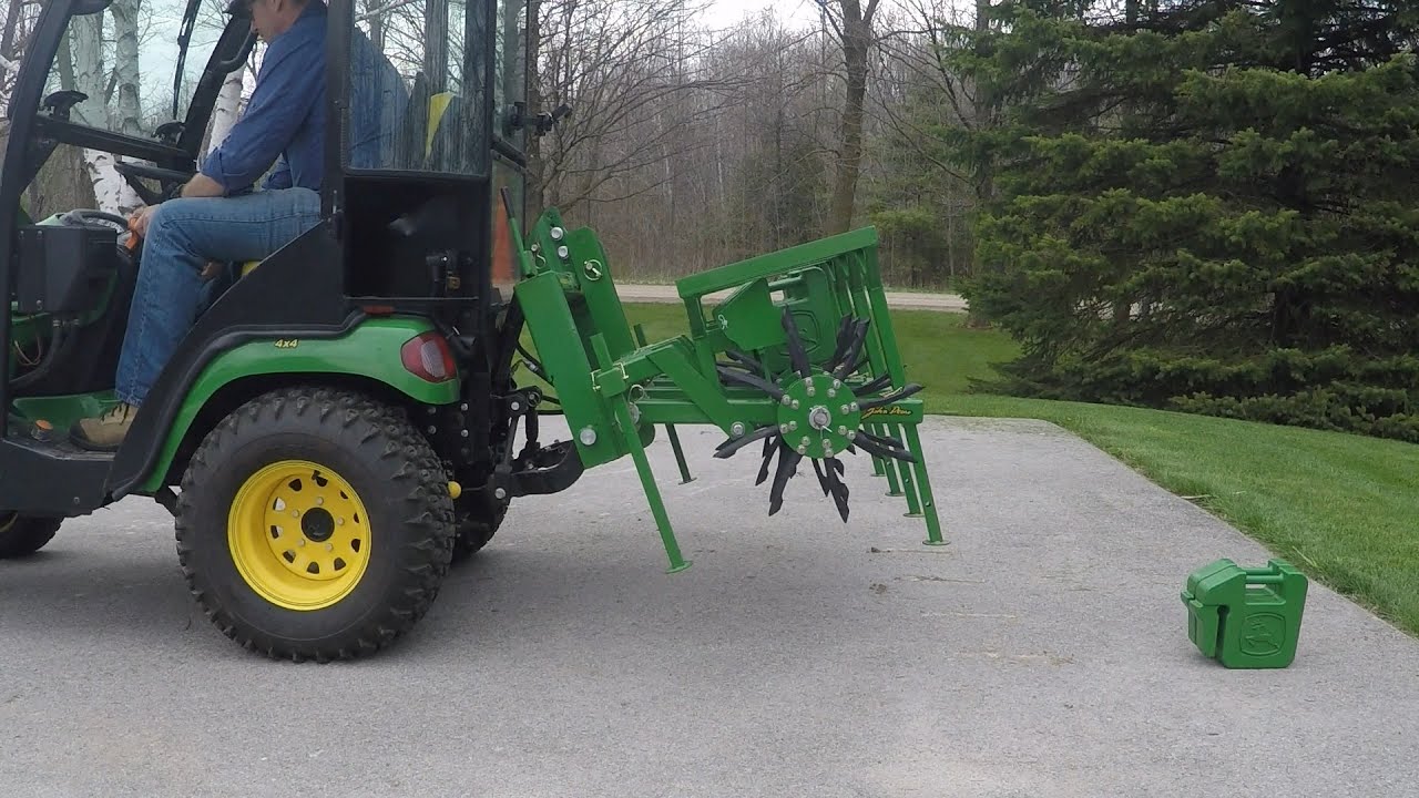 John Deere X748 and Hitching Up the Aerator - 20160507