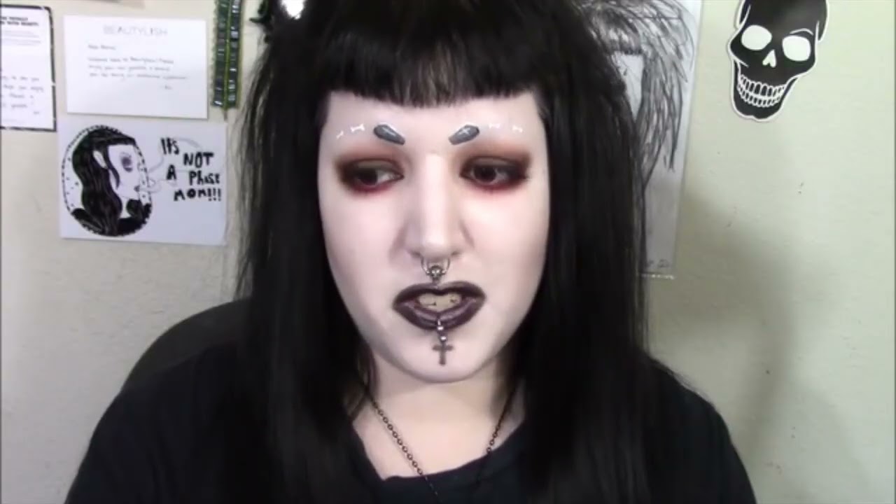 Drac Makens lost media - 20 common goth problems!