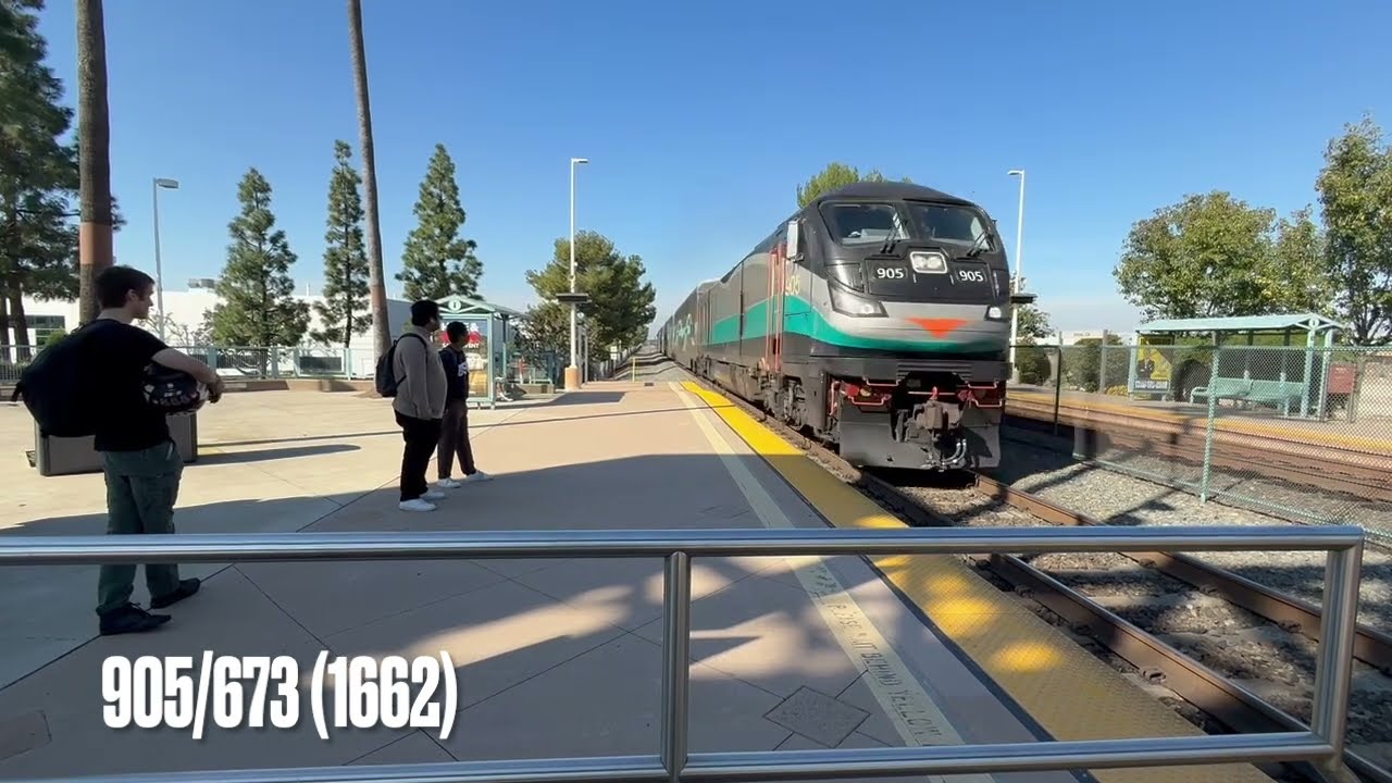 Railfanning irvine! feat, hornshows, 90215 and a bonus clip!