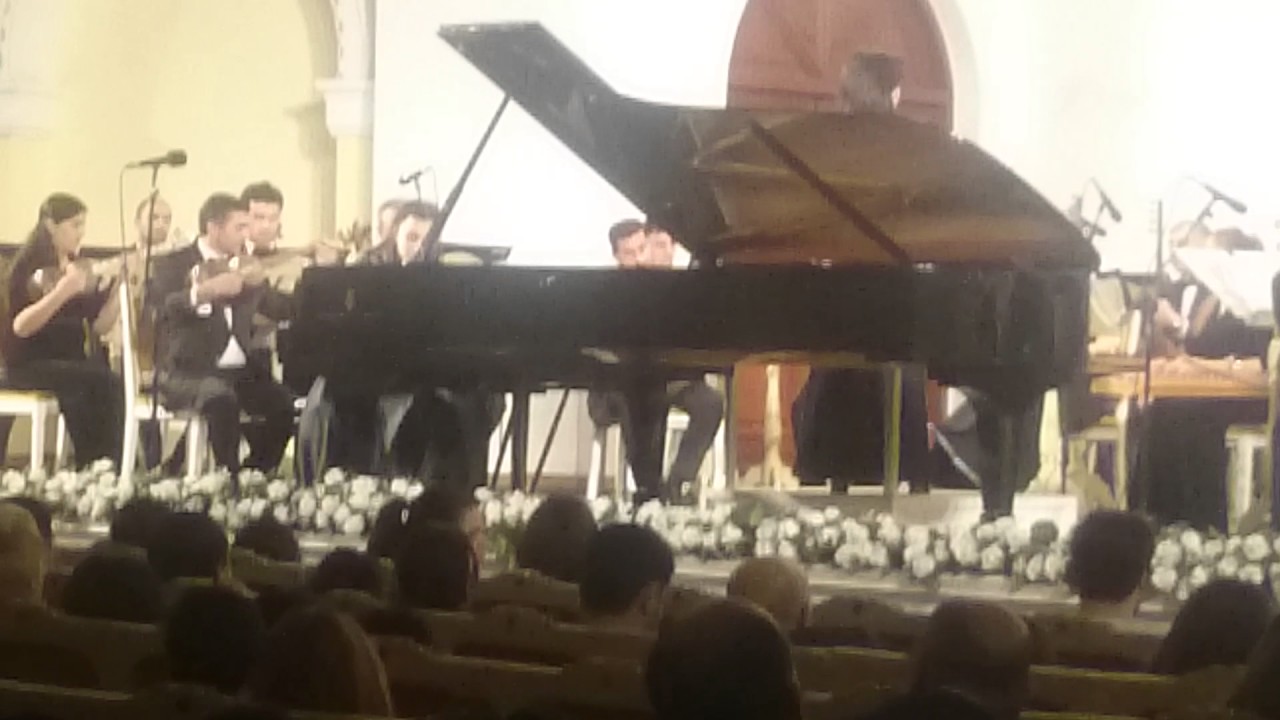 Vasif Adıgözəlovun F-no konserti