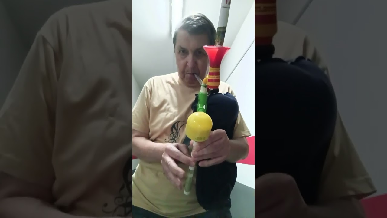 Champions plastic bagpipe DIY
