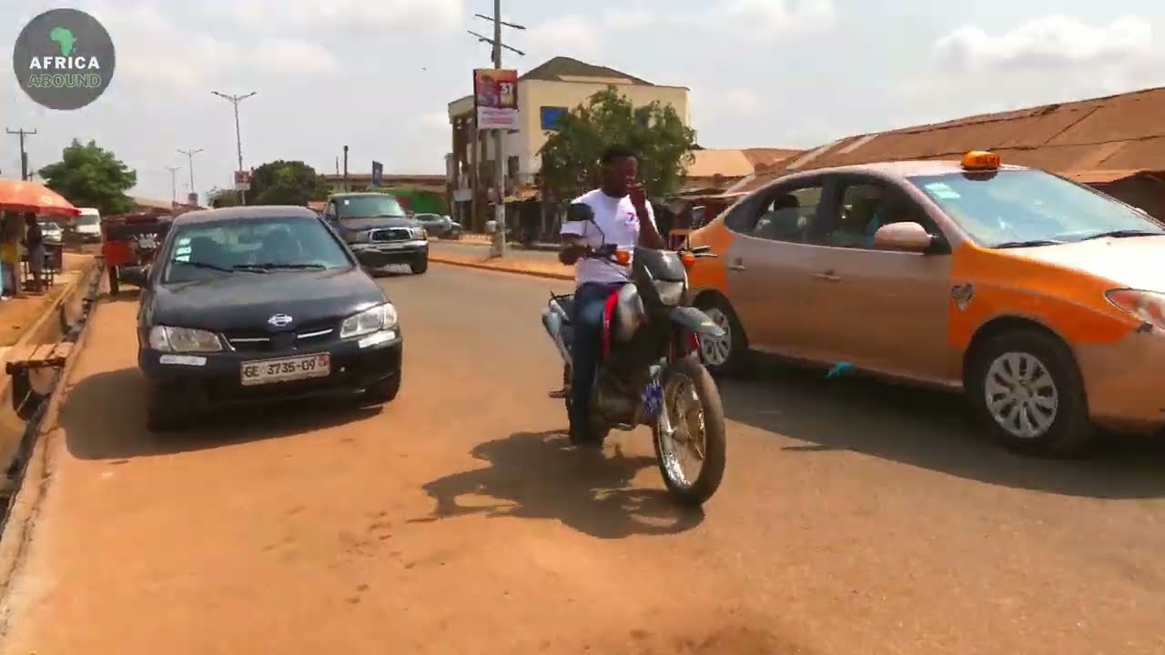 Walking in Ghana, Sunyani (in 4k Full HD) Exploring Ghana