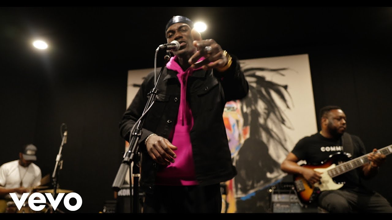 TOBi - Don't Touch! (Live)