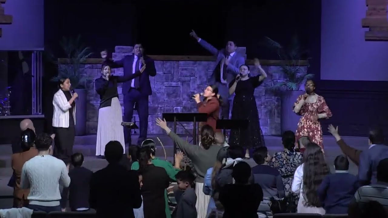 Bienvenido a La Iglesia Pentecostal donde experimentarás el poder de Dios de manera poderosa.