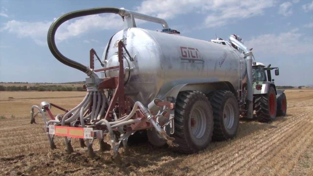 Arado inyector/ Charrue injecteur/ Arable injector