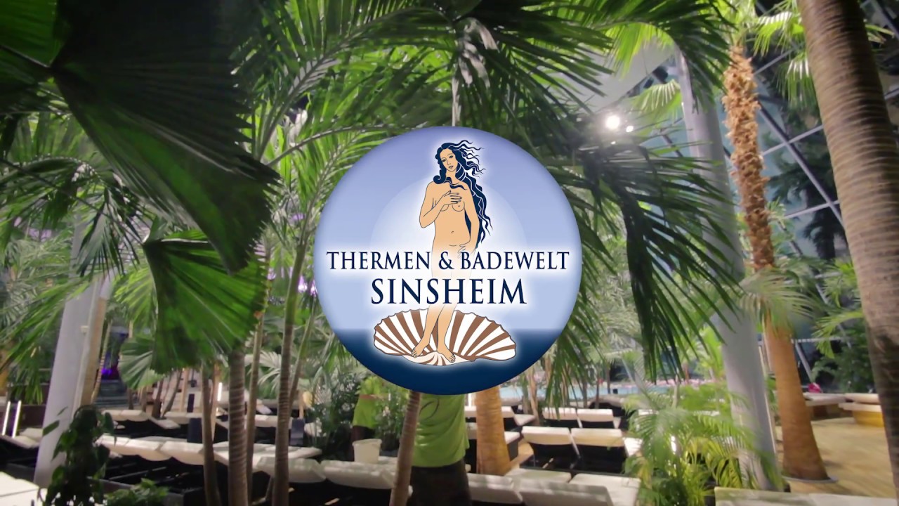 Der G&auml;rtner und seine Palmen in der Thermen & Badewelt Sinsheim