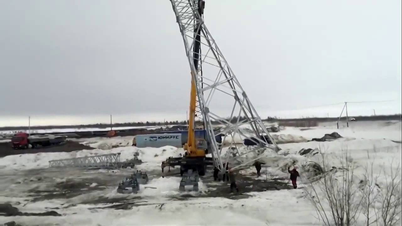Монтаж опоры краном!
