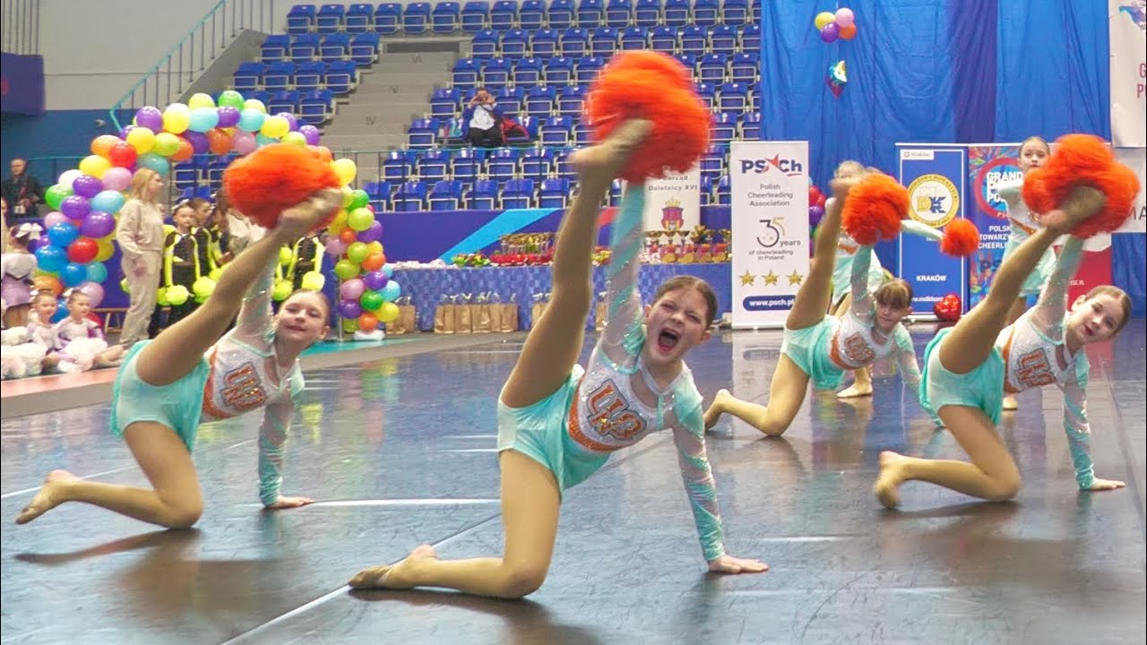 *Unique Cheerleaders Kocmyrzów-Luborzyca*  - CHEER FREESTYLE POM ZESPÓŁ/ Kraków 2024
