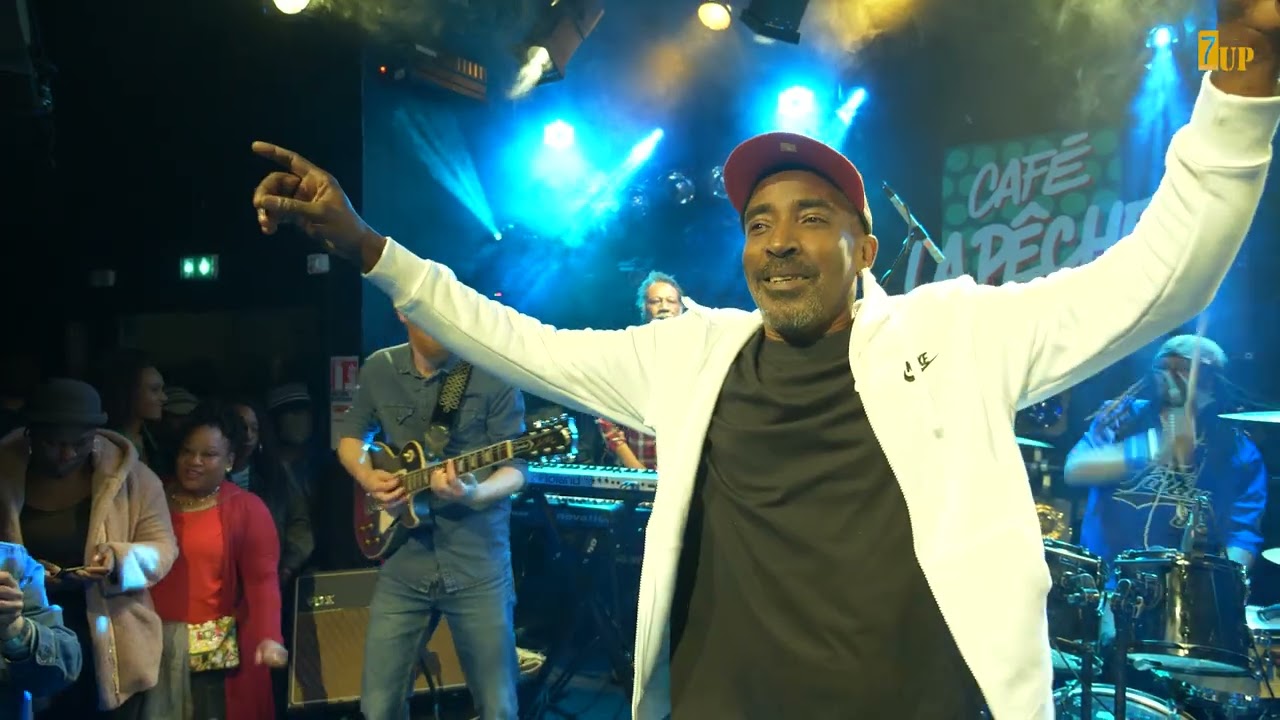 MC JANIK  