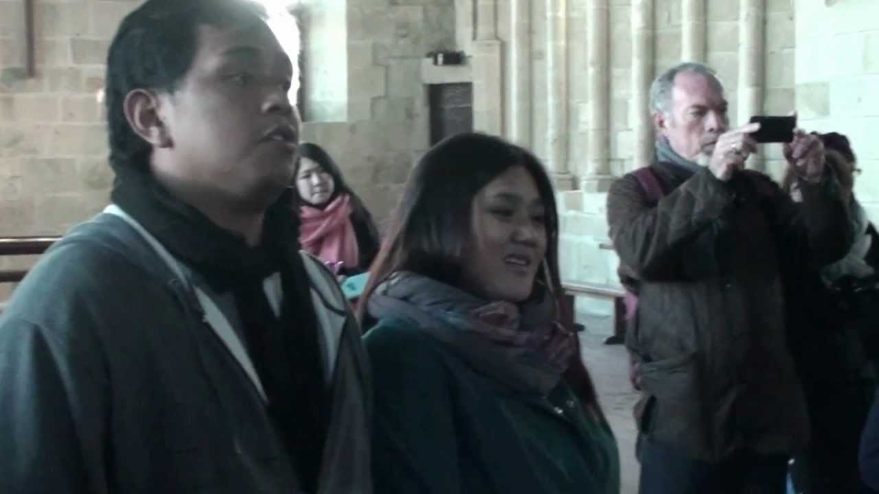 Izar Ederrak (The Beautiful Star)-- Philippine Madrigal Singers