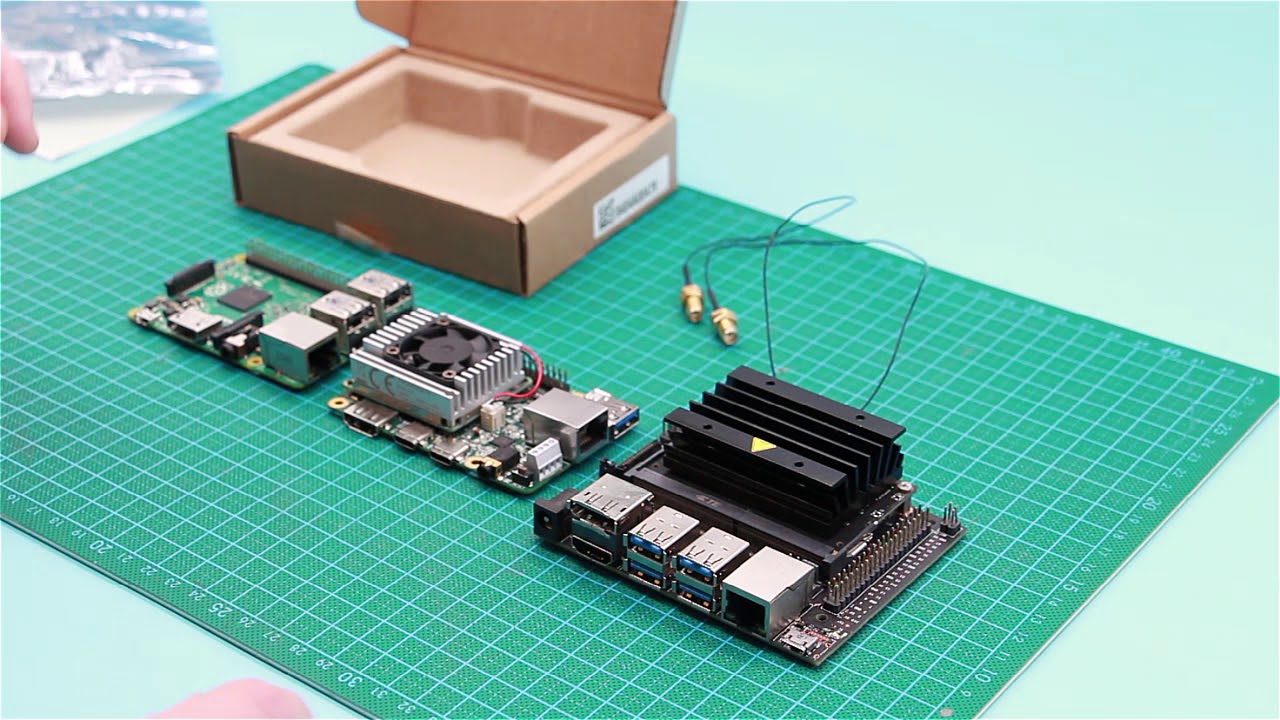 Google Coral Dev Board Unpacking, Hardware Overview and a Look Inside the SoM