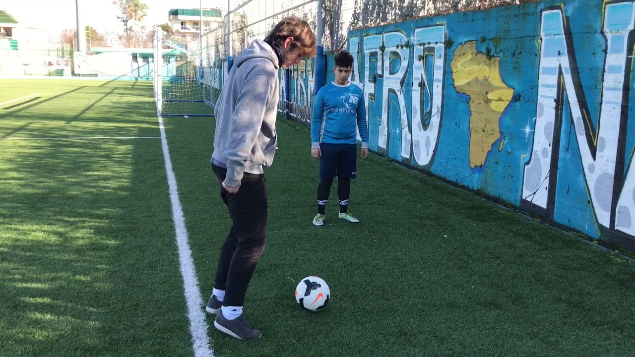 Le avventure di un'apprendista calciatore - MAI MOLLARE - passaggio e stop del pallone
